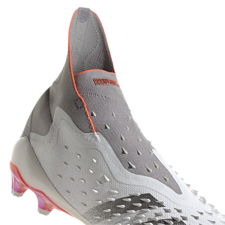 adidas Predator Freak+ montante AG gris rouge