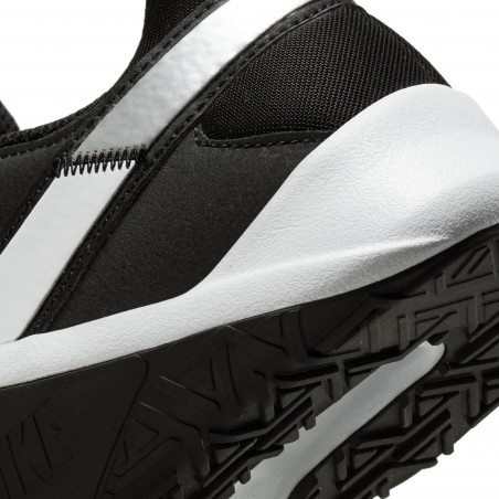 Nike Legend Essential 2 blanc noir