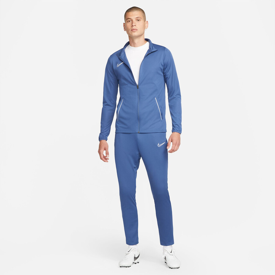 Ensemble survetement nike blanc shop