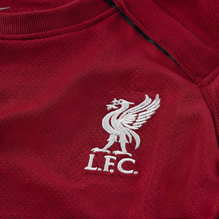 Kit bébé Liverpool domicile 2022/23