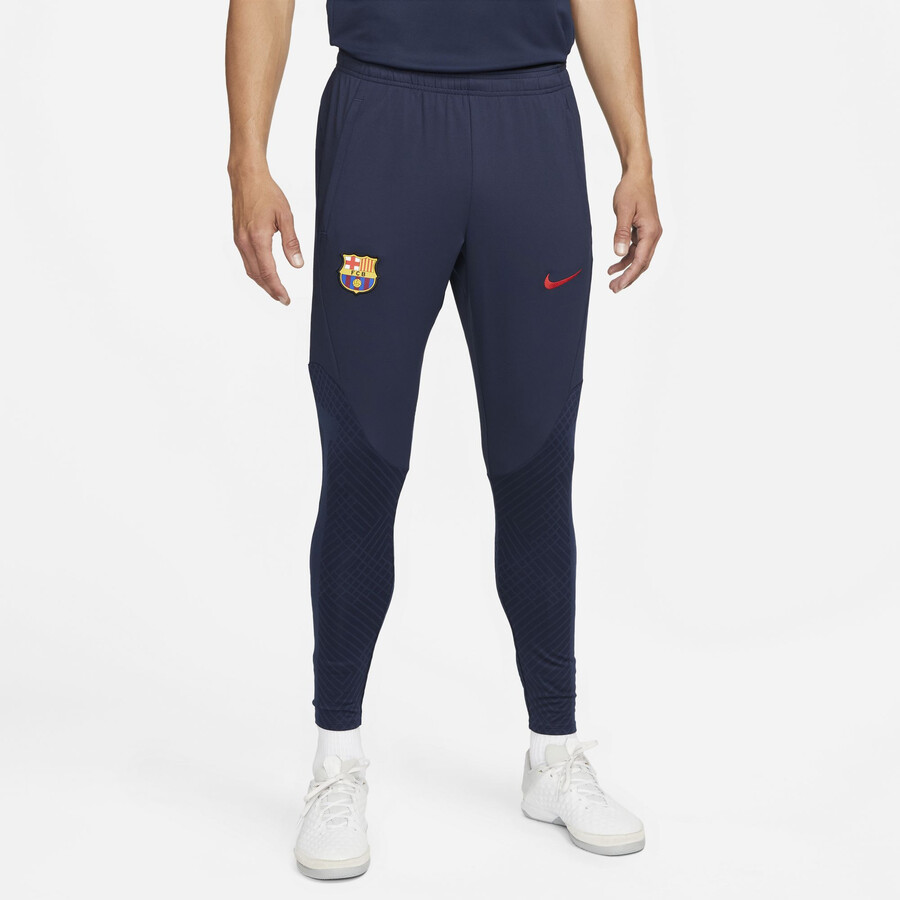 Pantalon survetement FC Barcelone Strike bleu rouge 2022 23 sur Foot