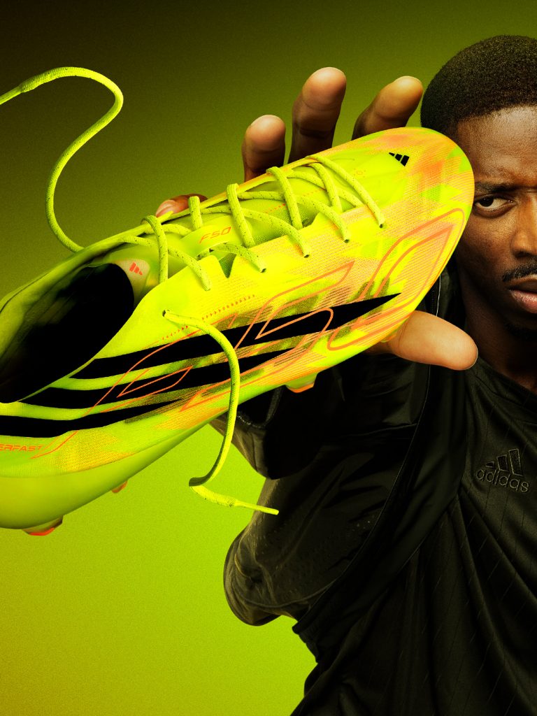 Adidas F50 Hyperfast : La chaussure de foot la plus légère de l&rsquo;histoire
