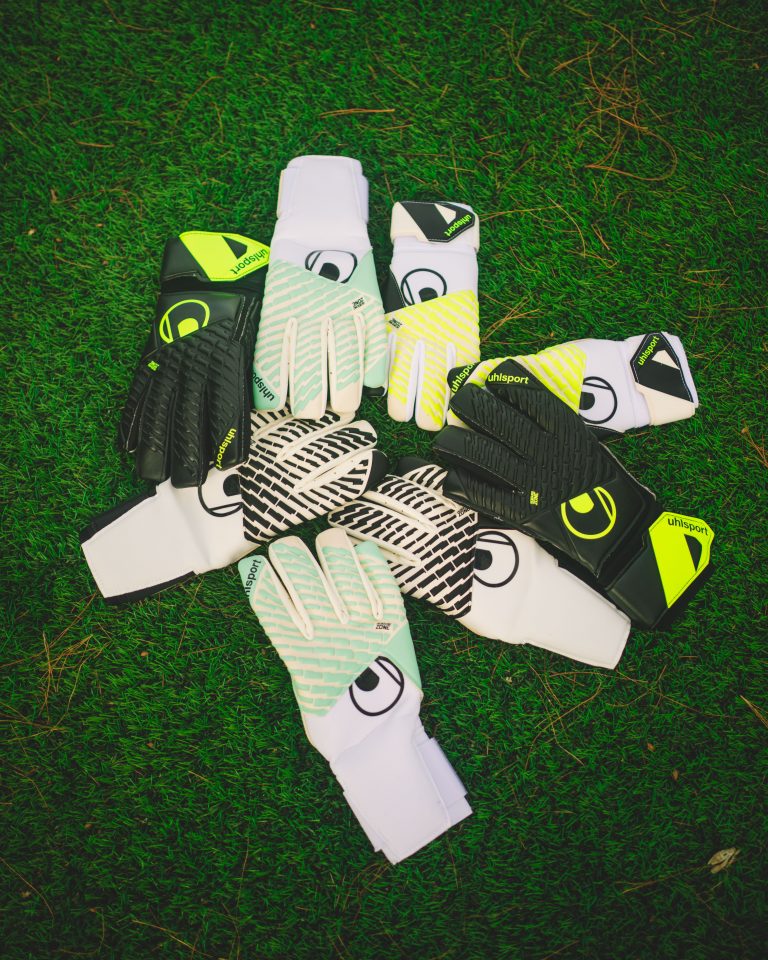 Gants de Gardien Uhlsport 2026 : L&rsquo;adhérence ultime pour tes arrêts